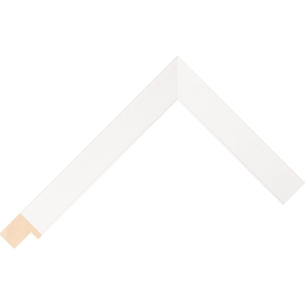 22mm White Stain Moulding in a Flat Profile - REF: 737WTE