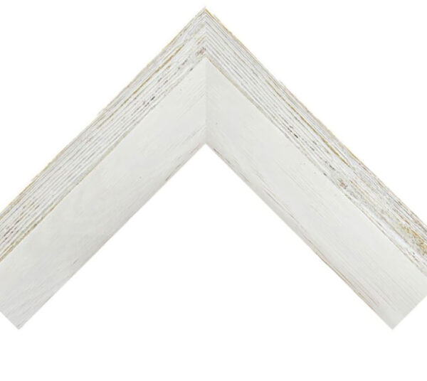 Bleached floater moulding